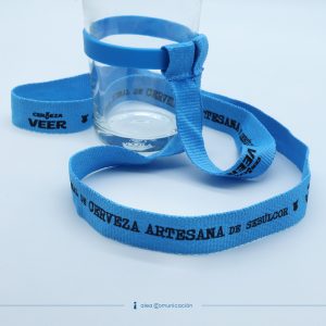 lanyard portavasos